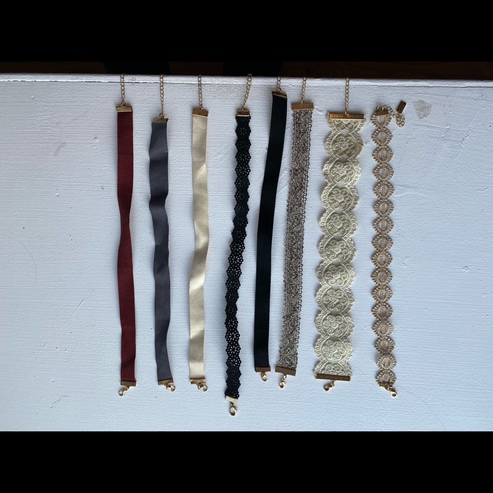 8 piece choker set